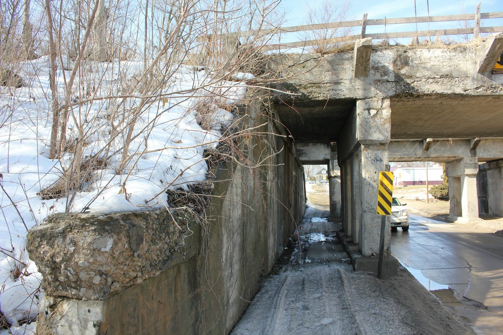 South abutment